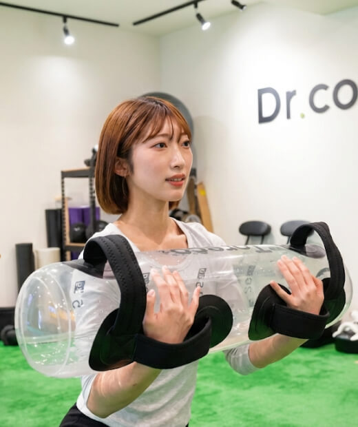 女性
